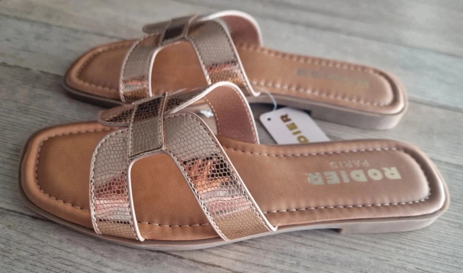 Stunning Rodier Paris sandals in rose gold. – photo 2